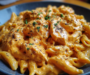 Cremige Buffalo-Knoblauch-Hähnchenpasta